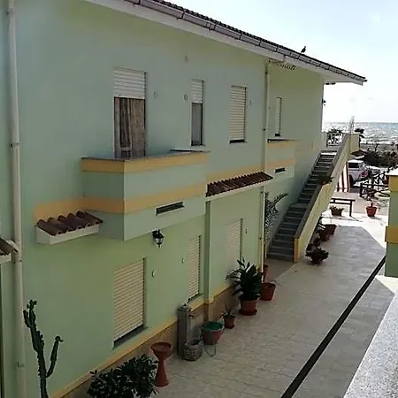 Апарт-отель Santa Barbara 3*