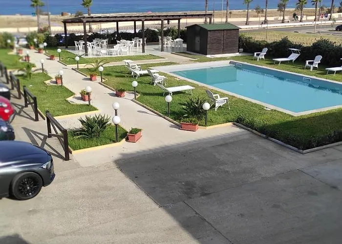 Santa Barbara Aparthotel 3*